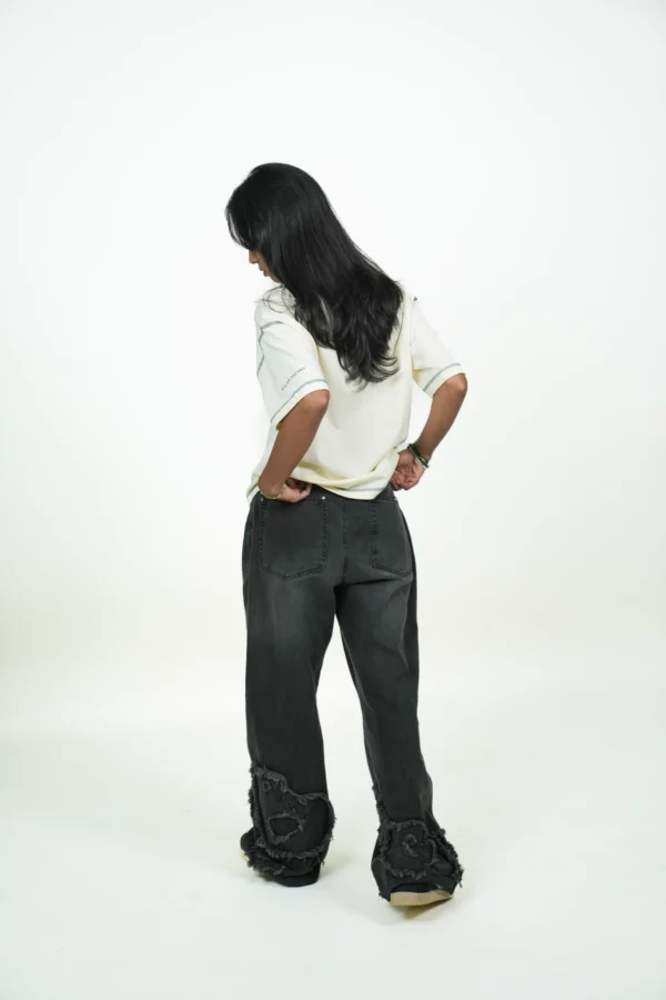 ANTIQUE WHITE CROPPED BOXY TEE - Image 9